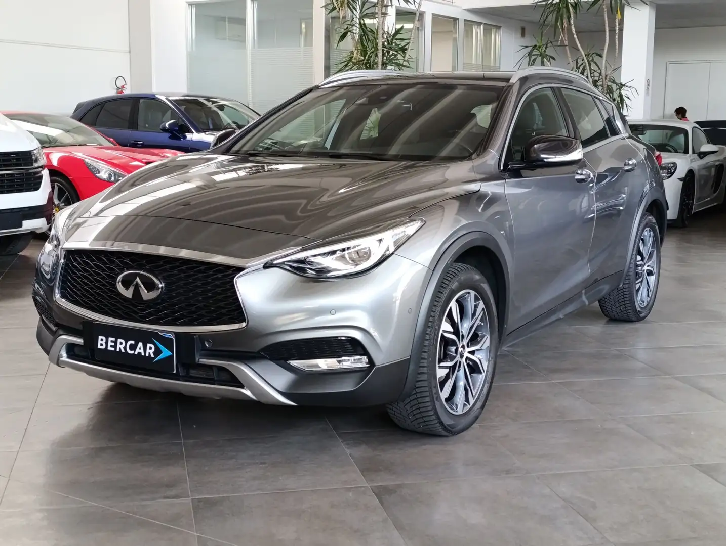 Infiniti QX30 2.2 diesel DCT AWD Premium Tech - 1