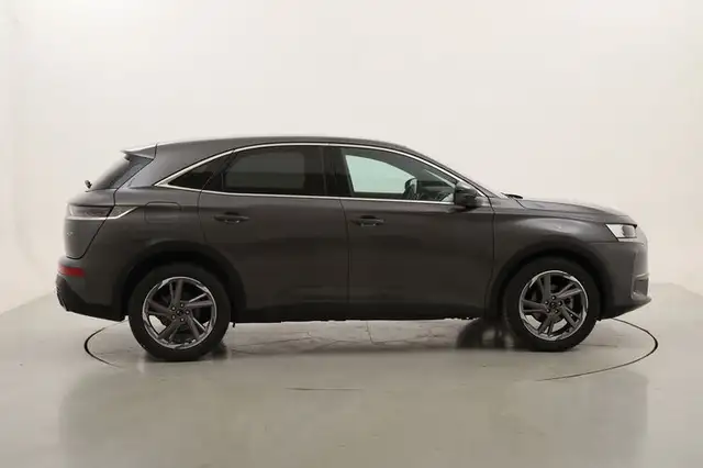 DS Automobiles DS 7 Crossback view 6