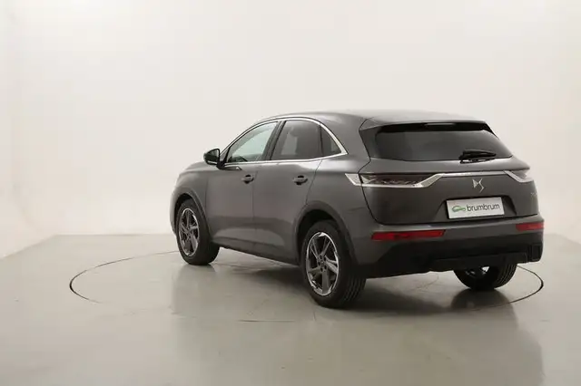 DS Automobiles DS 7 Crossback view 3