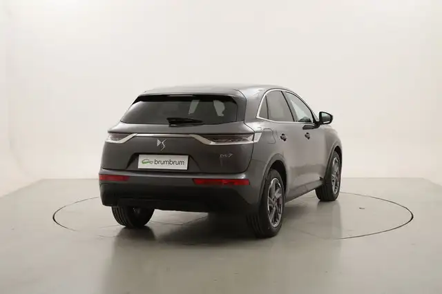 DS Automobiles DS 7 Crossback view 5