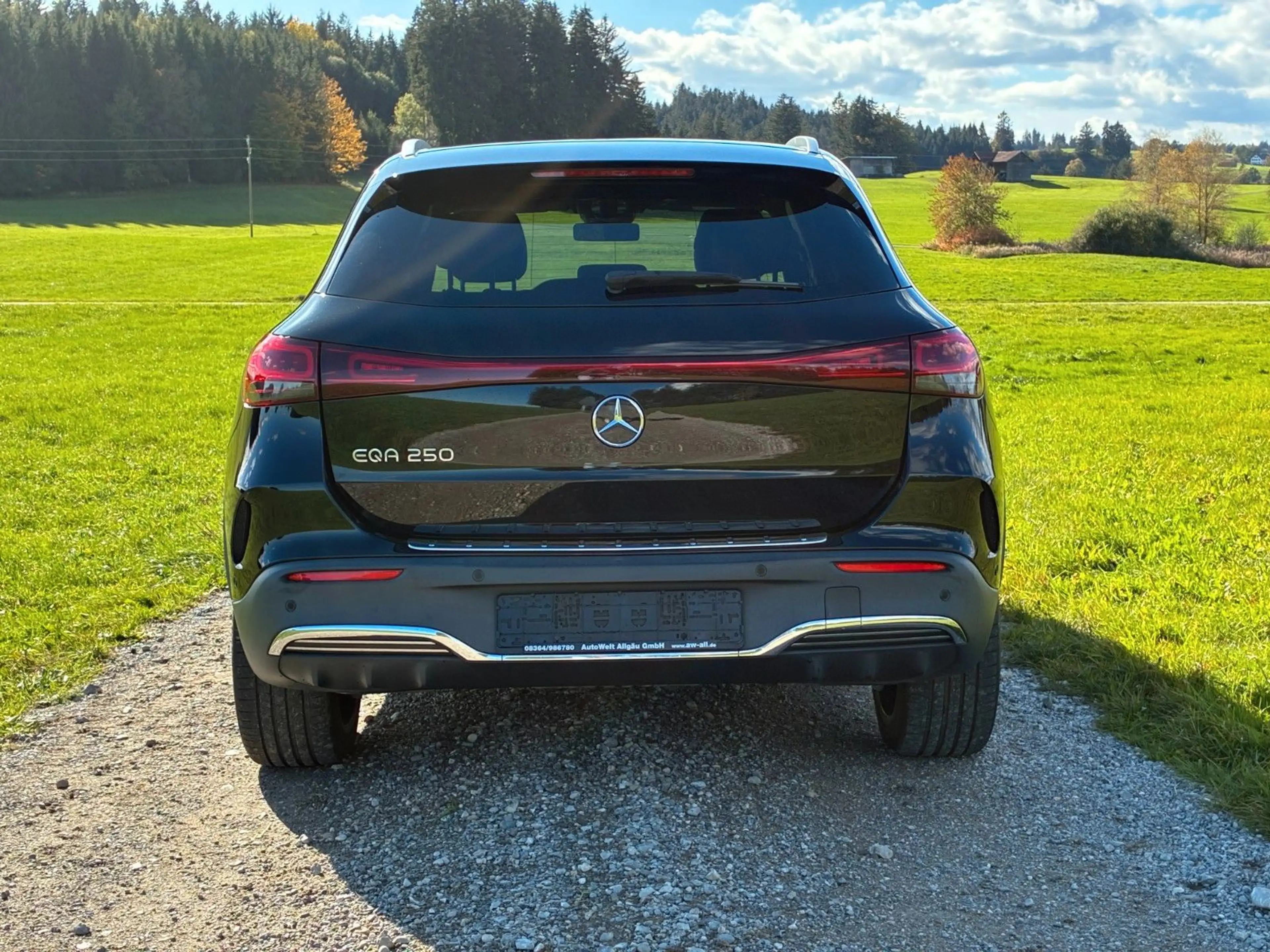 Mercedes-Benz EQA EQA 250 *Navi*RFK*AMG Line* — photo 6