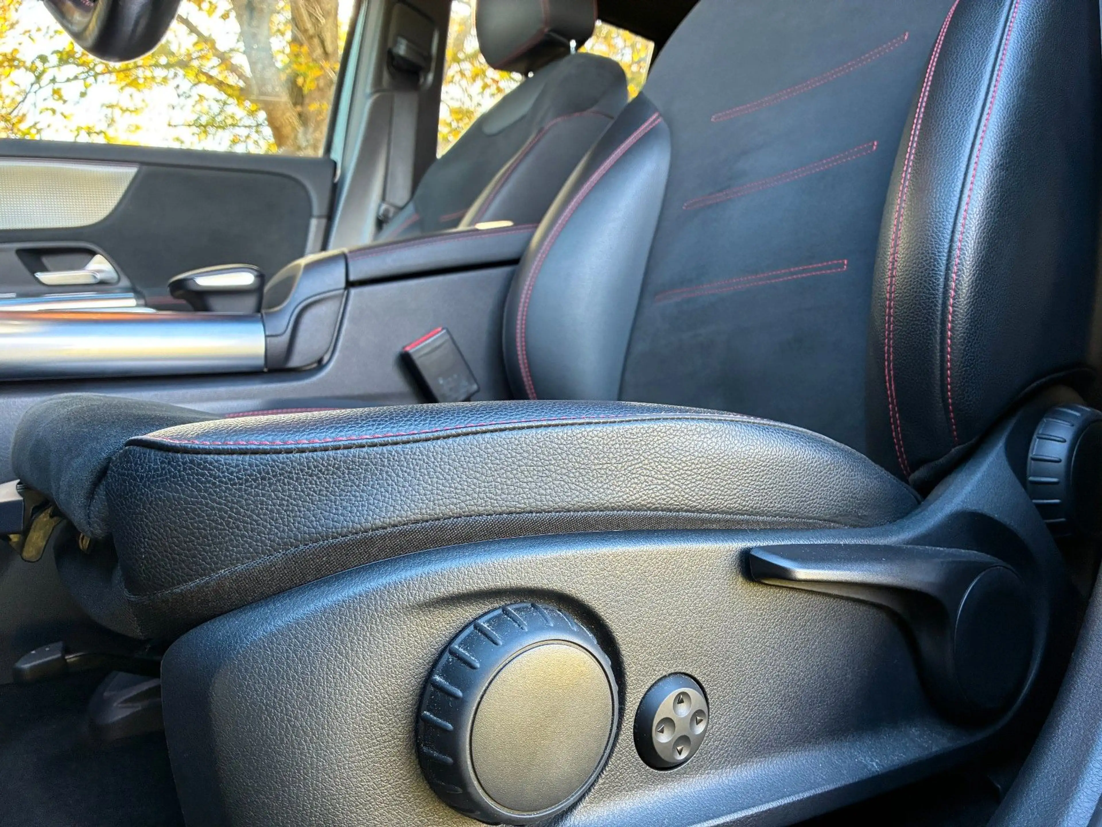 Mercedes-Benz EQA EQA 250 *Navi*RFK*AMG Line* — photo 18