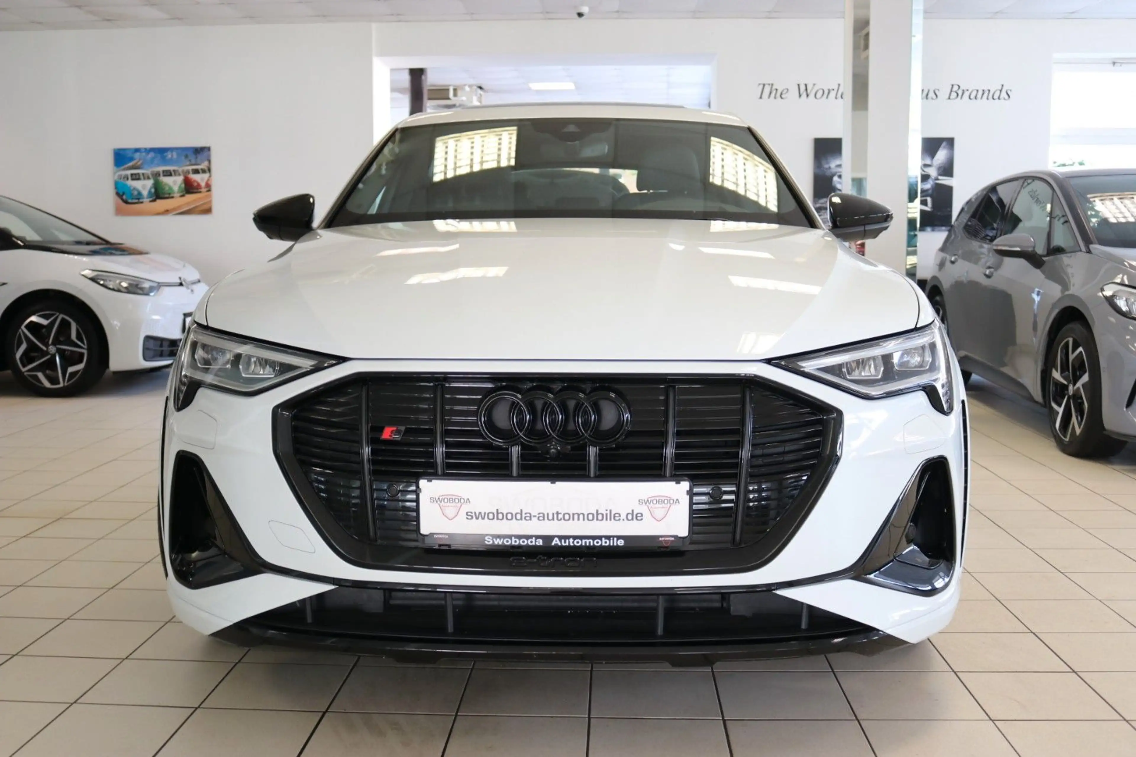 Audi e-tron SB-S Pano Luft 360° HUD B&O Matrix 95% — photo 5