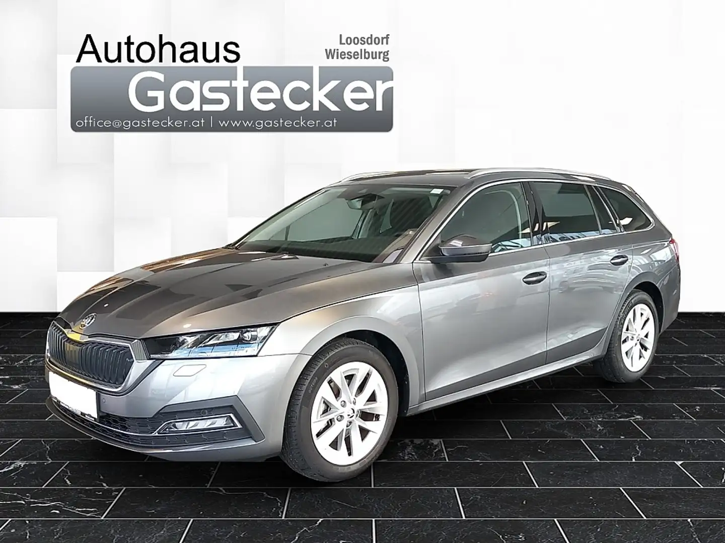 Skoda Octavia Combi 2,0 TDI Style DSG Gris - 1