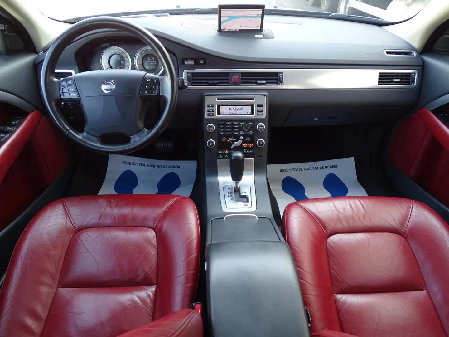 Volvo V70 3.0 T6 AWD Summum - AUTOMAAT - PANORAMADAK - XENON Grijs - 2