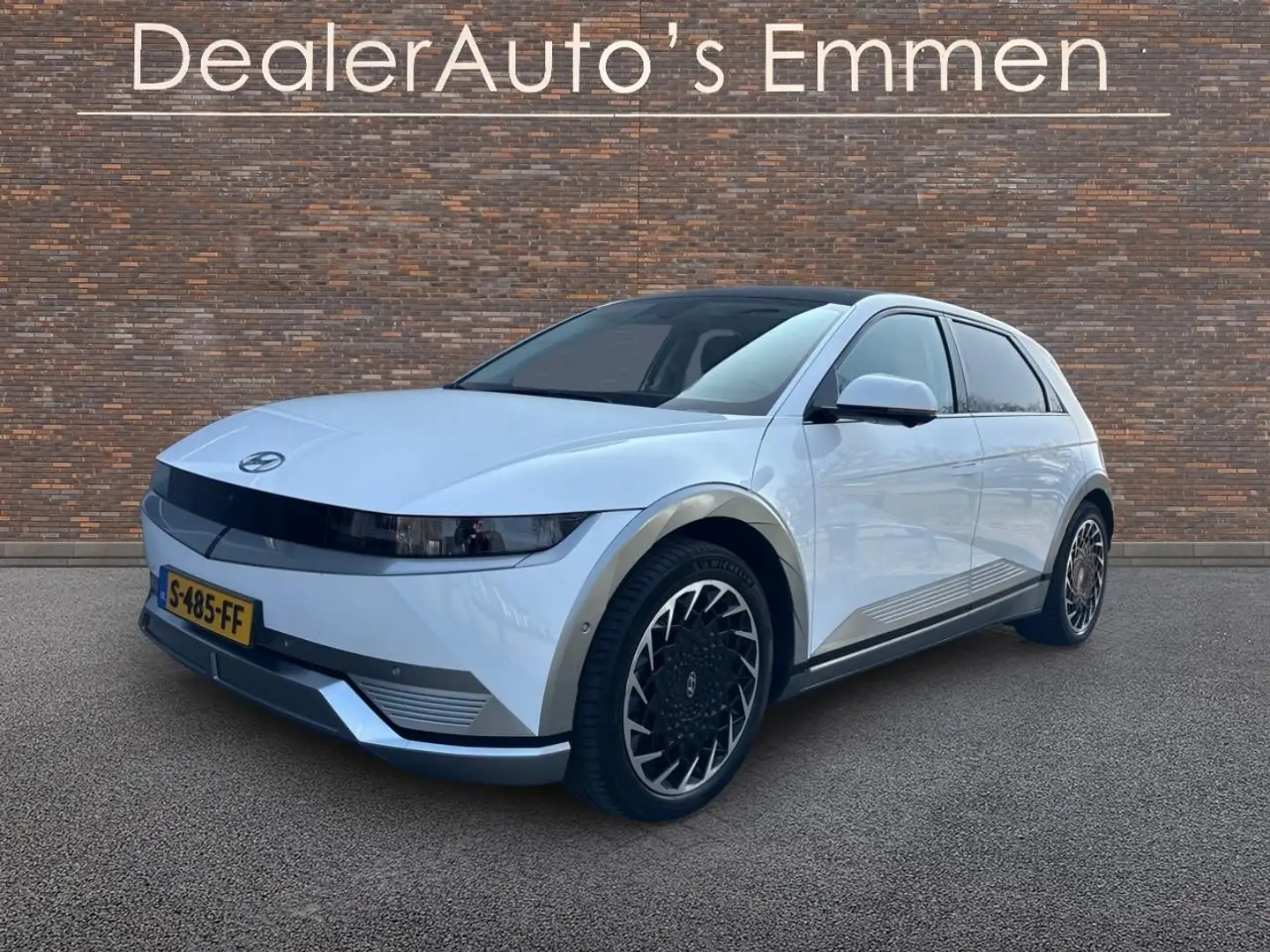 Hyundai IONIQ 5 Project 45 AWD 73kWh LEDER NAVI LED LMV 44000KM! Biały - 2