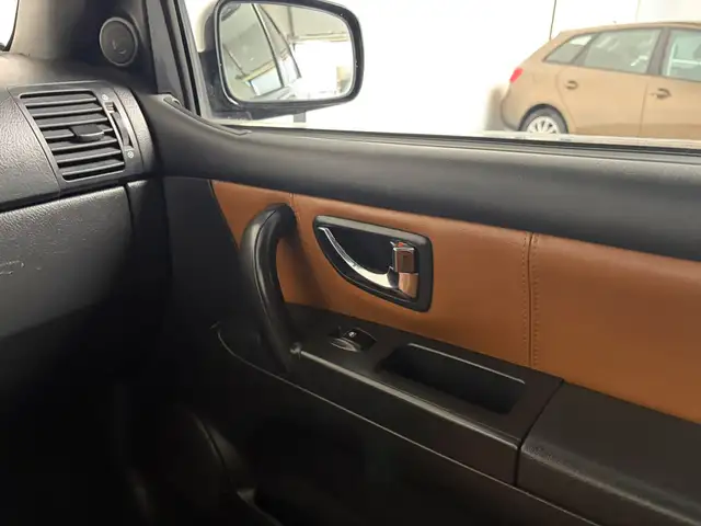 Kia Sorento view 17