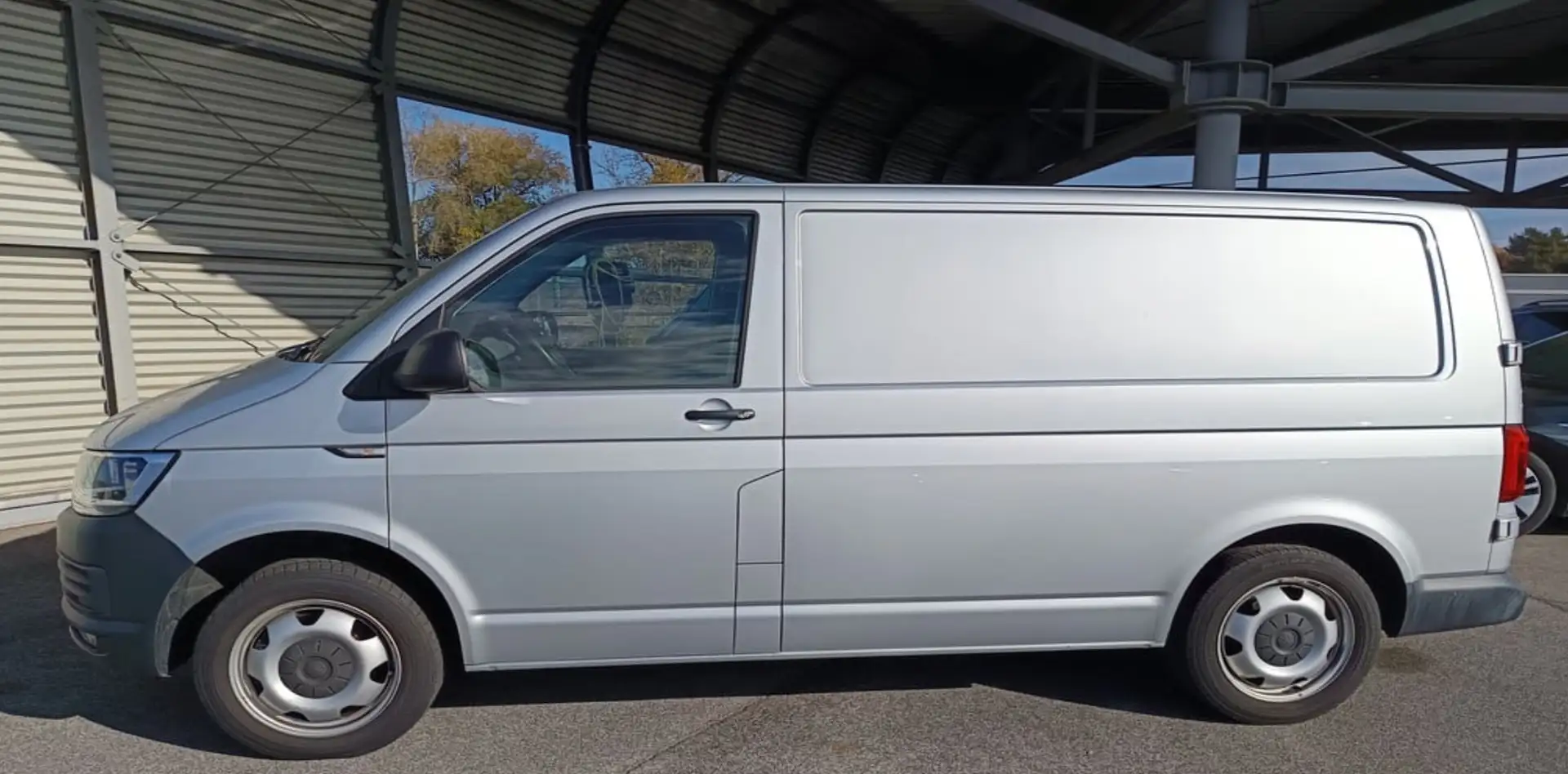 Volkswagen T6 Transporter Kasten * NAVI * MWST * AHK * ERSTBESITZ * Silber - 2