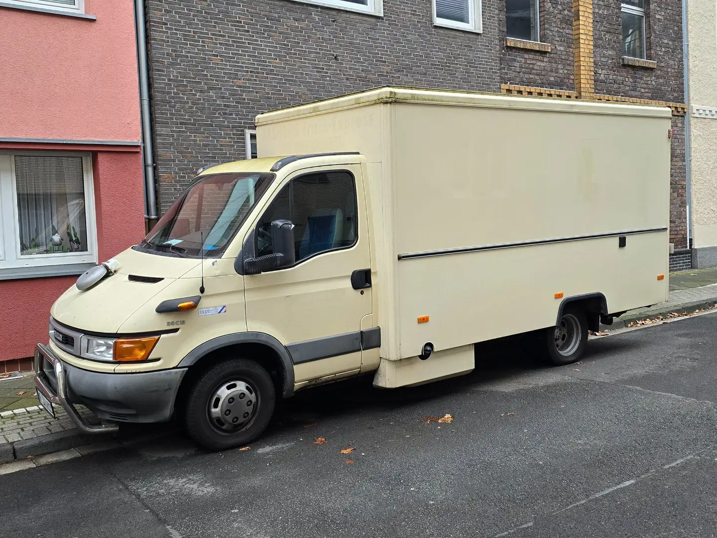 Iveco Daily Daily 50C13 Verkaufswagen Beige - 1