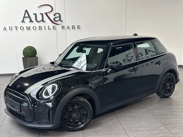 Mini Cooper Cooper view 2