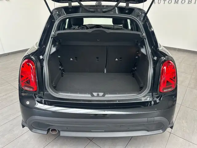 Mini Cooper Cooper view 8