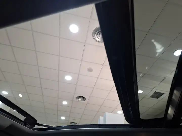 Suzuki S-Cross 2023, foto 14