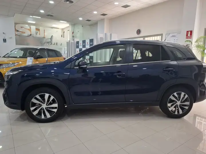 Suzuki S-Cross 2023, foto 3