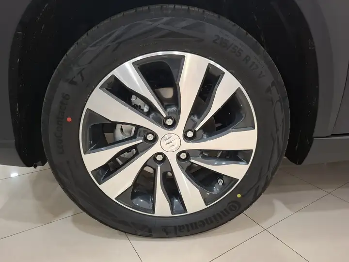 Suzuki S-Cross 2023, foto 7