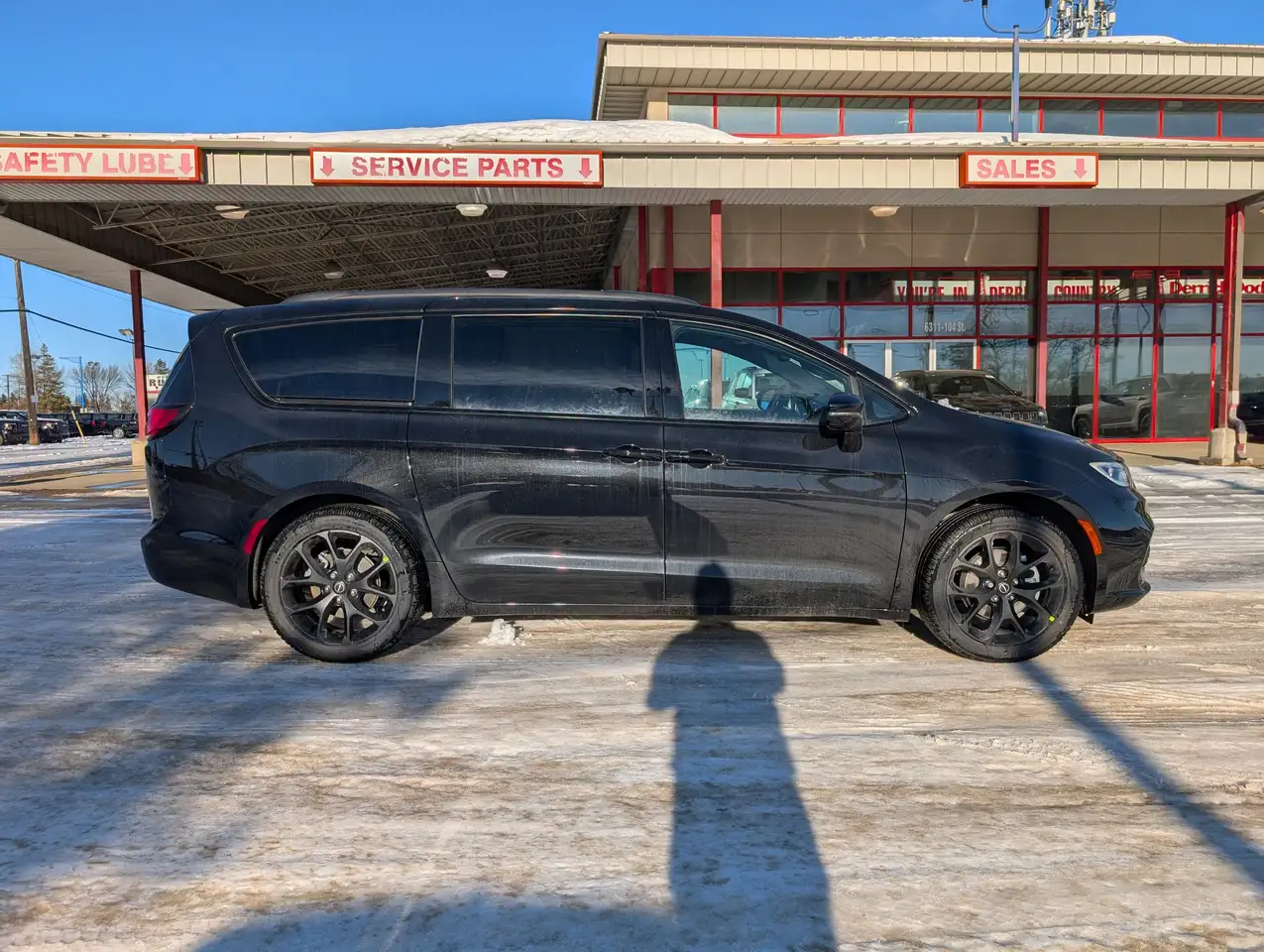 Chrysler Pacifica снимка Chrysler Pacifica