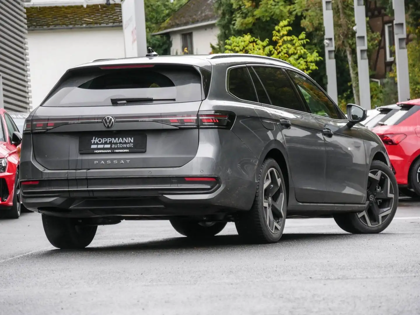 Volkswagen Passat Variant 2.0 TDI DSG Elegance IQ.LIGHT AHK Grau - 2