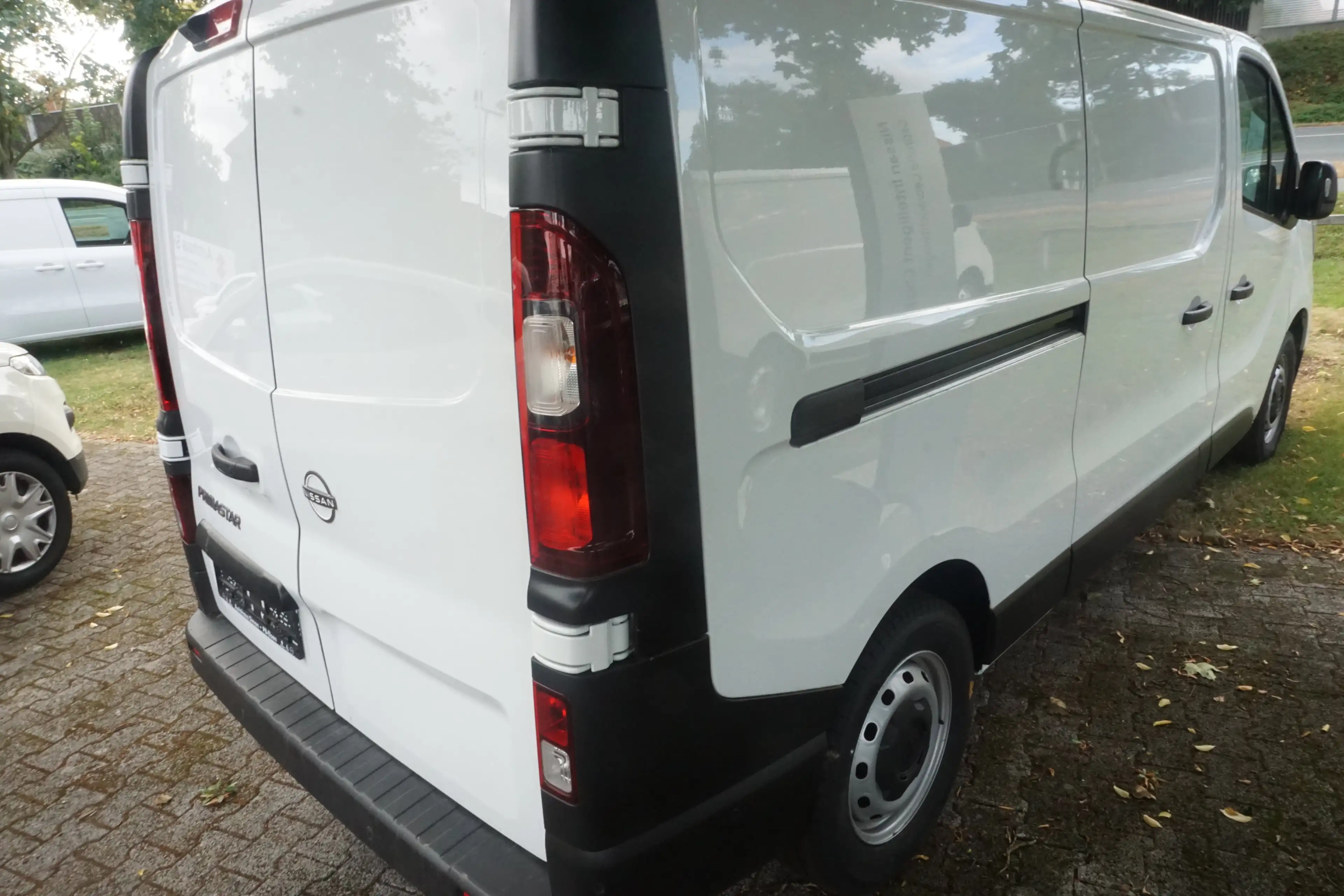 Nissan Primastar Primastar dCi 150 L2H1 3,0 dCi 150 N-Connecta Navi — photo 6