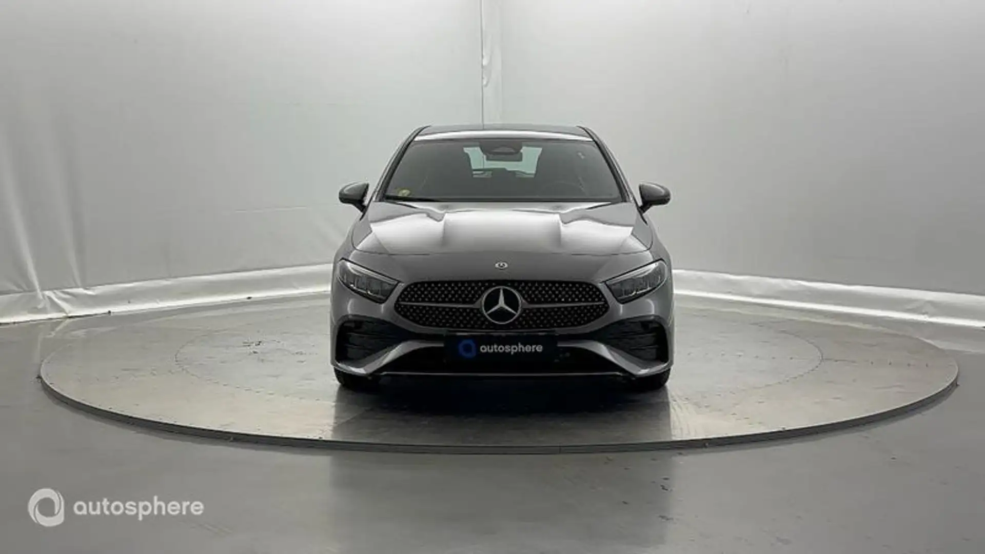Mercedes-Benz A 180 180 d 116ch AMG Line 8G-DCT - 2