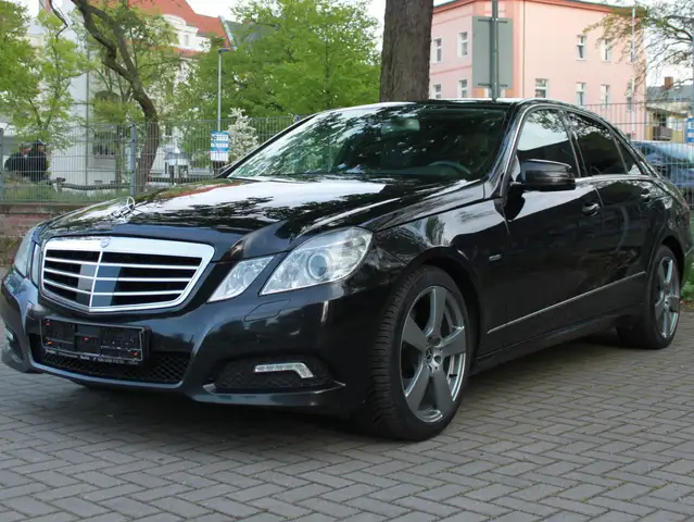 Mercedes-Benz E 250 CGI BlueEFFICIENCY Automatik Avantgarde