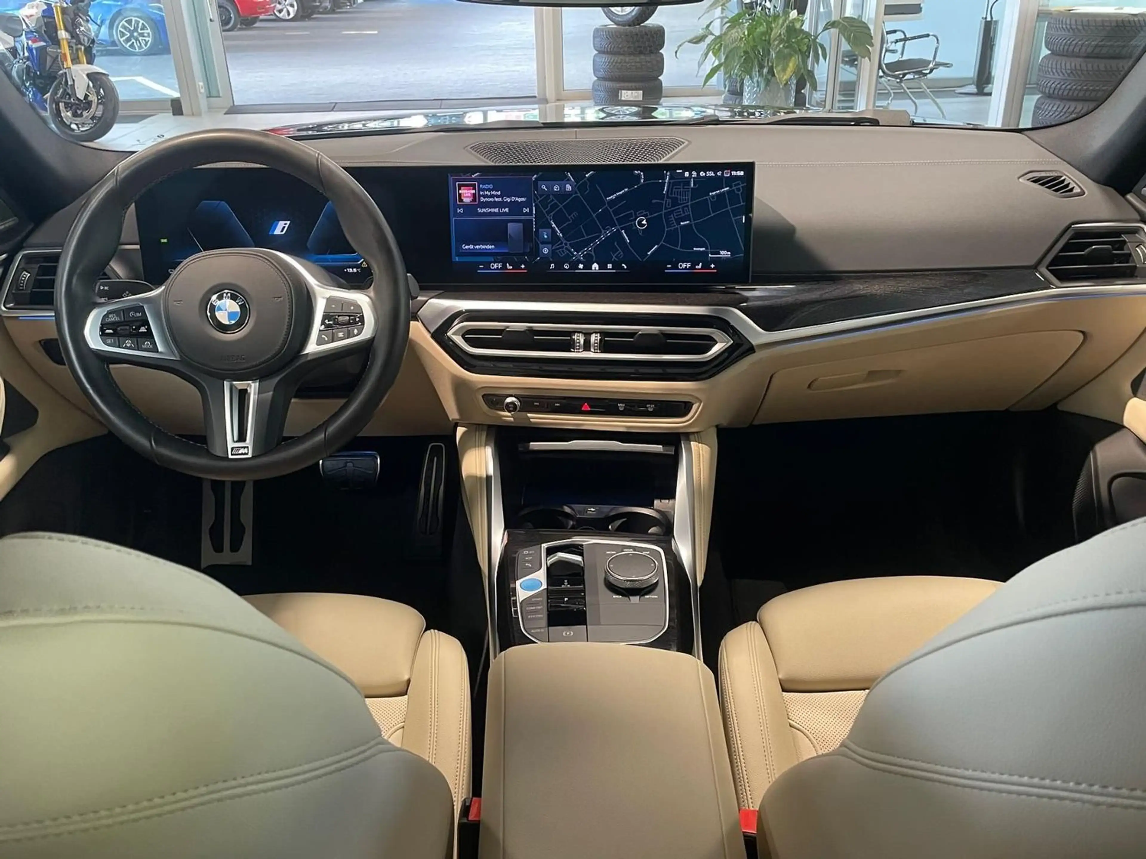 BMW i4 M50 xDrive H&K LED 360°Kamera — photo 10