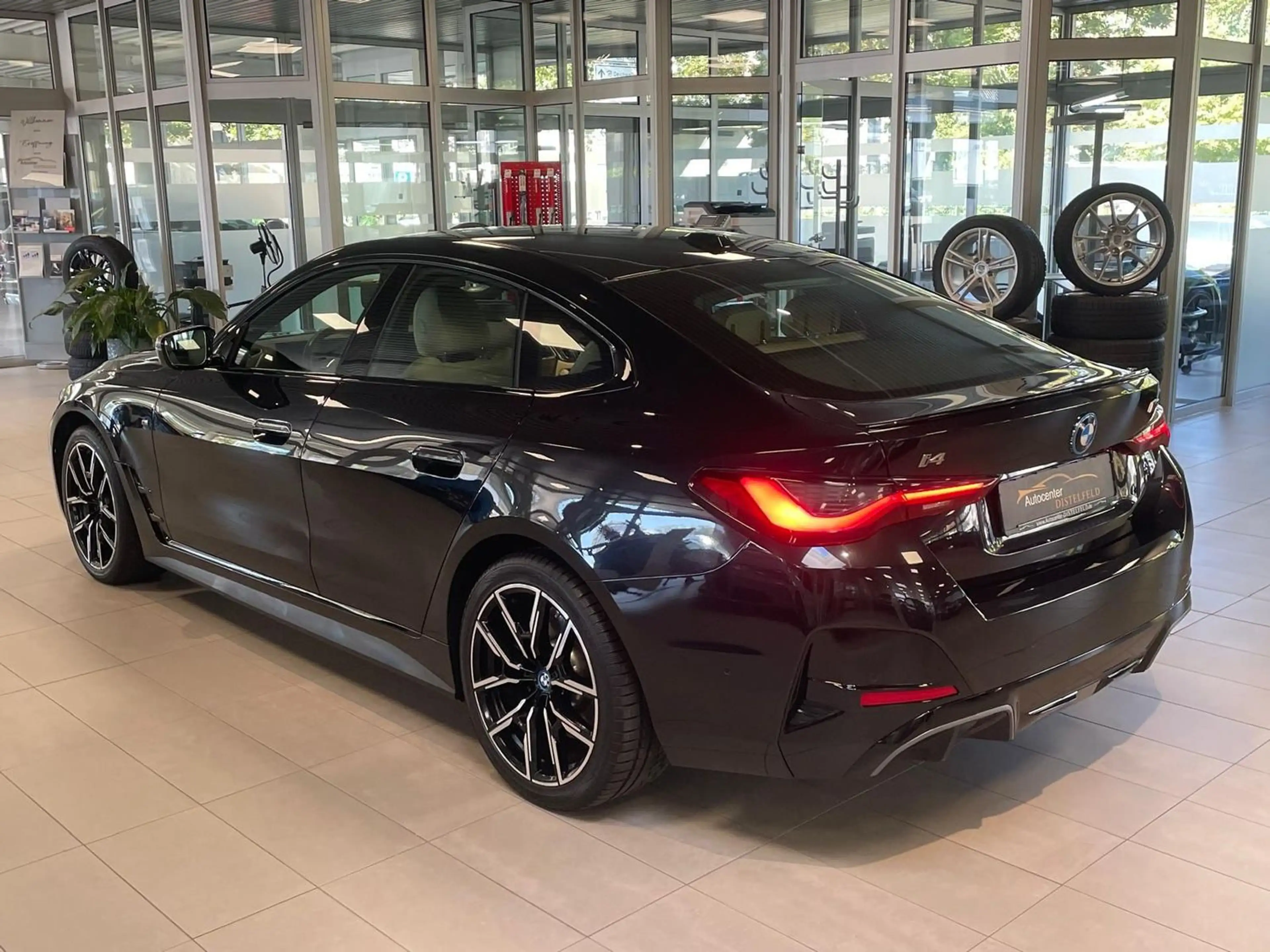 BMW i4 M50 xDrive H&K LED 360°Kamera — photo 3