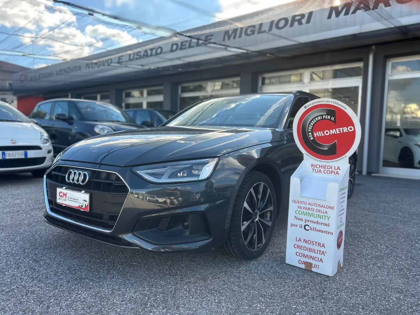 Audi A4 30 2.0 tdi mhev Business 136cv s-tronic #sedileguidamassaggiante Gris - 1