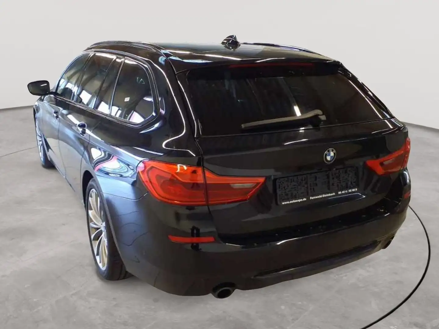 BMW 530 530d xDrive Touring Aut. Sport Line HuD Sthzg Noir - 2