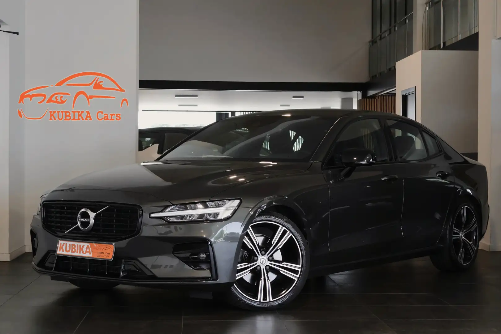 Volvo S60 2.0 B4 MHEV Ultimate Dark LijnA Carplay Garantie* Grijs - 1