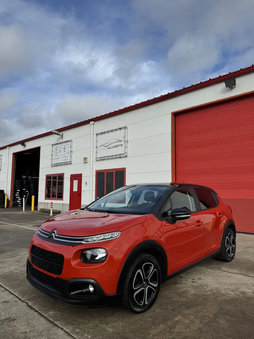 Citroen C3 1.2i 2018 59000km navi/led/applcrply/pdc Rood - 2