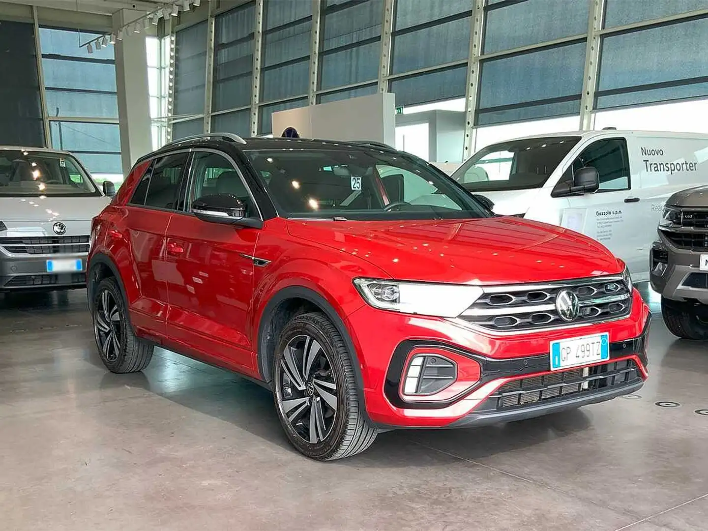 Volkswagen T-Roc 2.0 TDI SCR R-Line Rot - 1