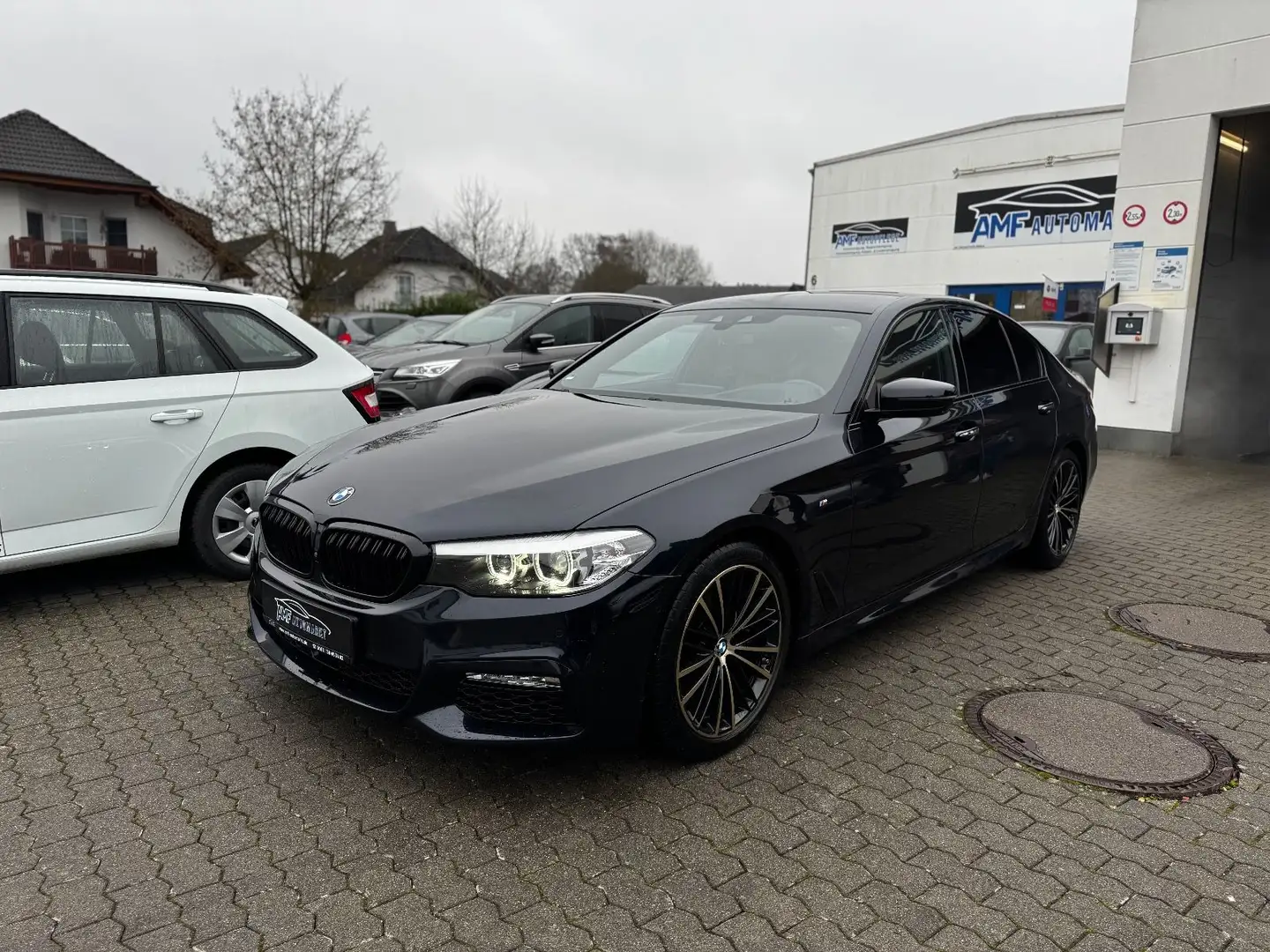 BMW 530 5 Limousine 530 i M Sport Leder Head up Noir - 1