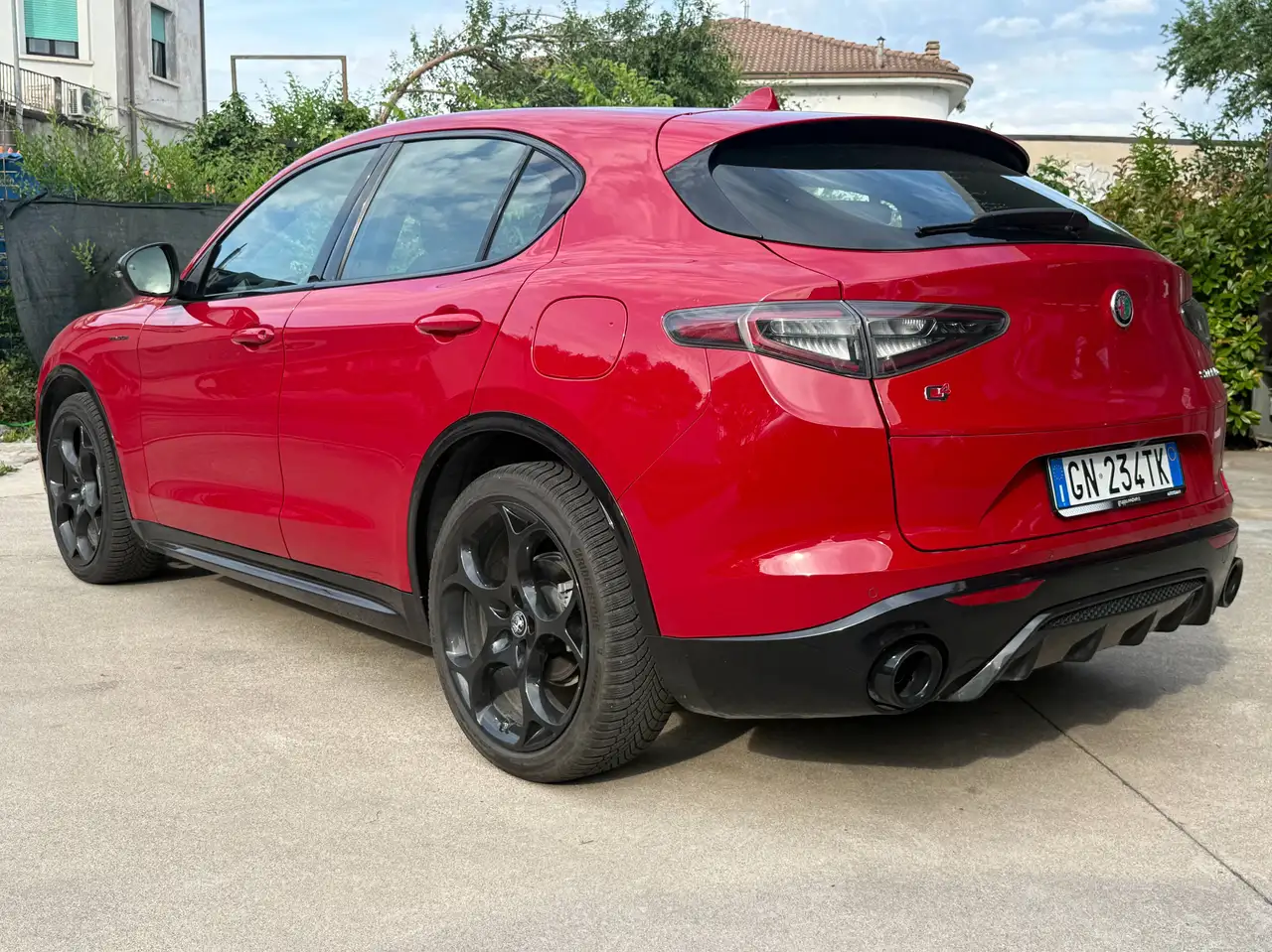 Alfa Romeo Stelvio 2023