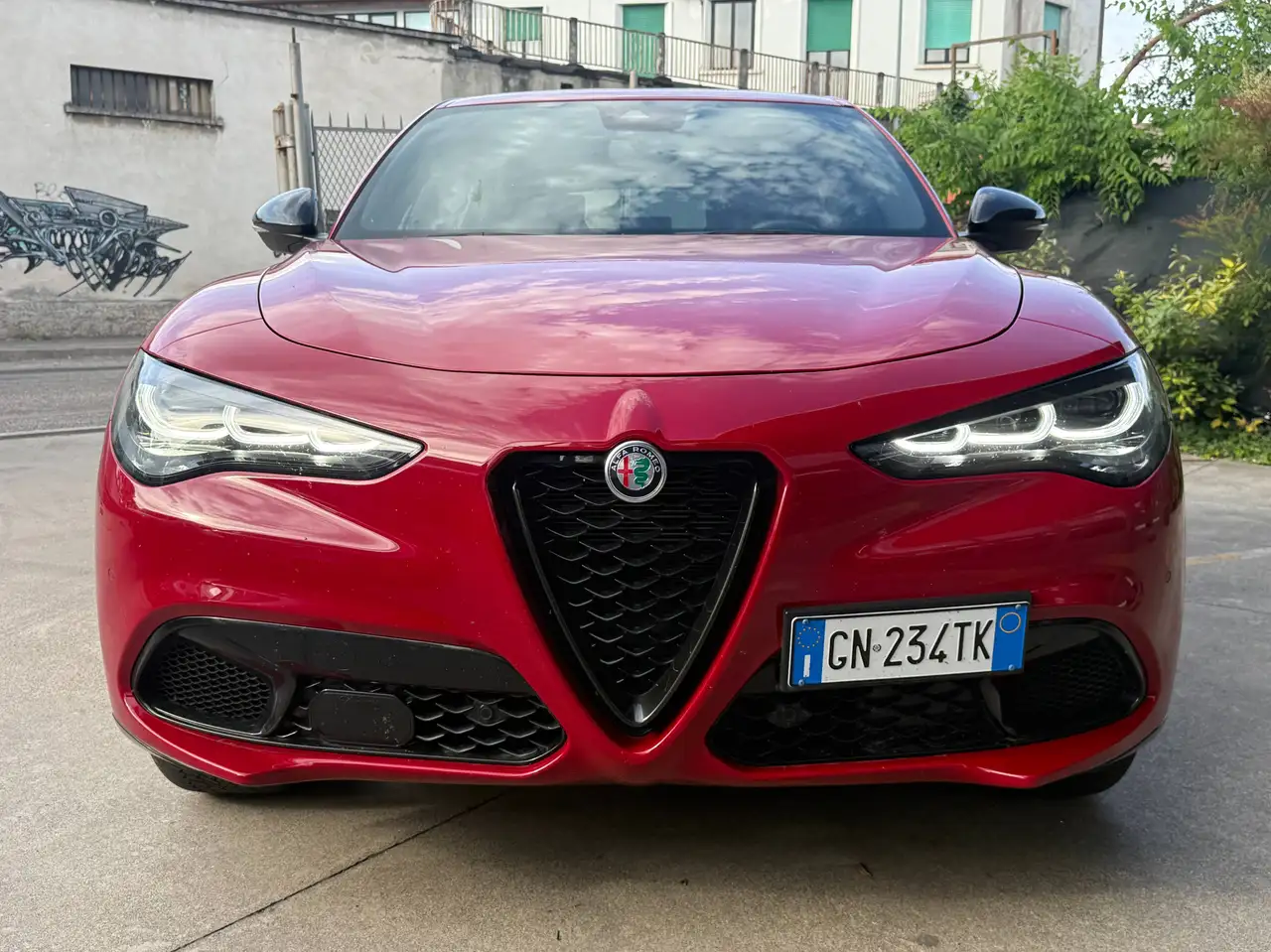 Alfa Romeo Stelvio 2023 — фото 8