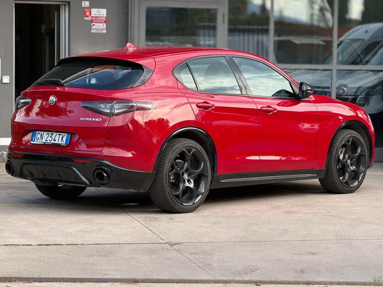 Alfa Romeo Stelvio 2023
