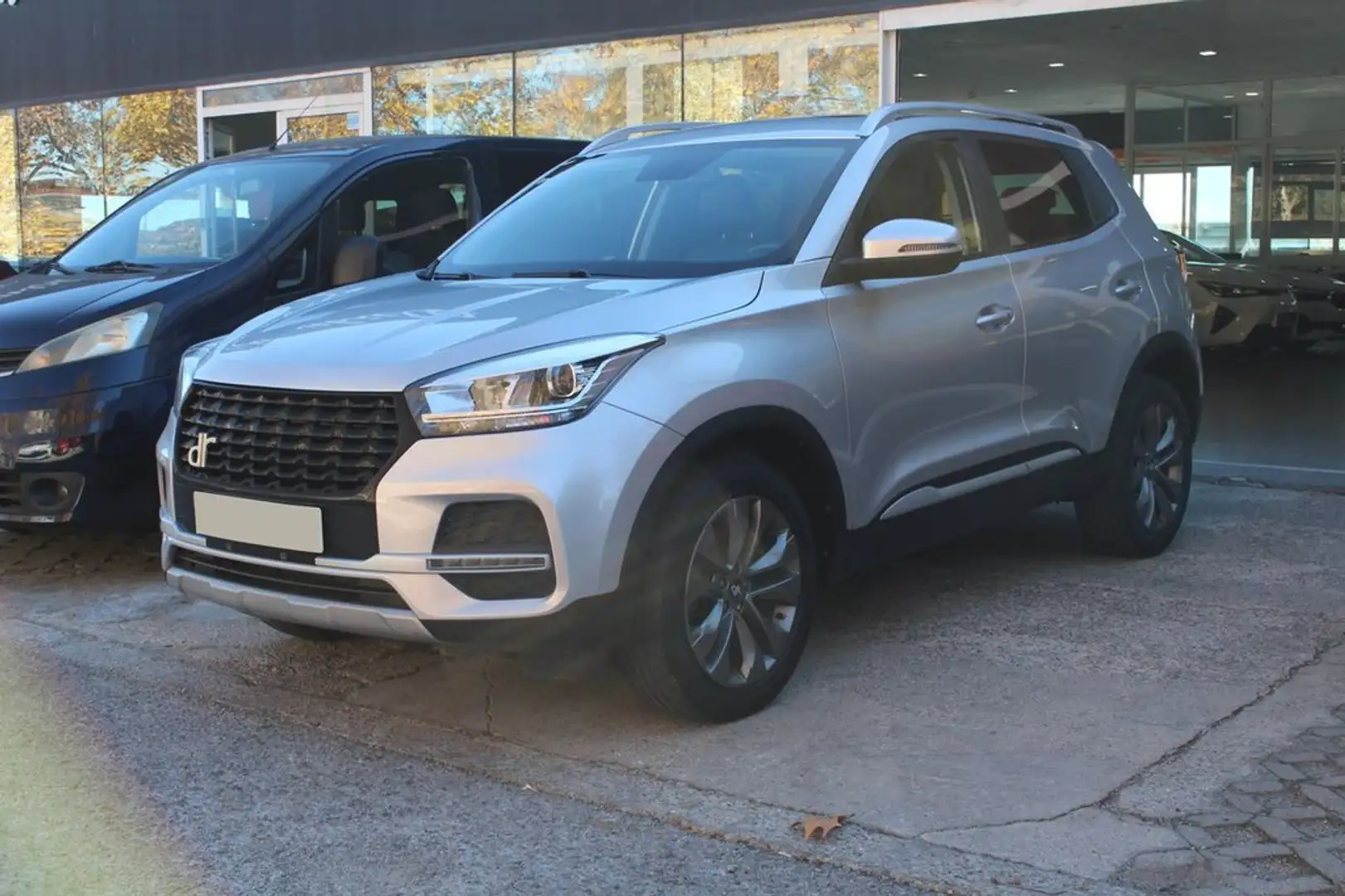 DR Automobiles DR1.0 1.5 Gris - 2