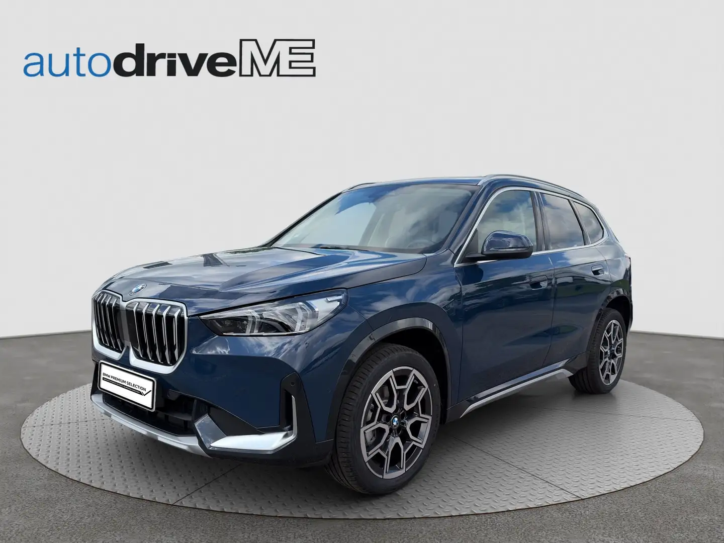 BMW X1 sDrive 18d xLine Blau - 1