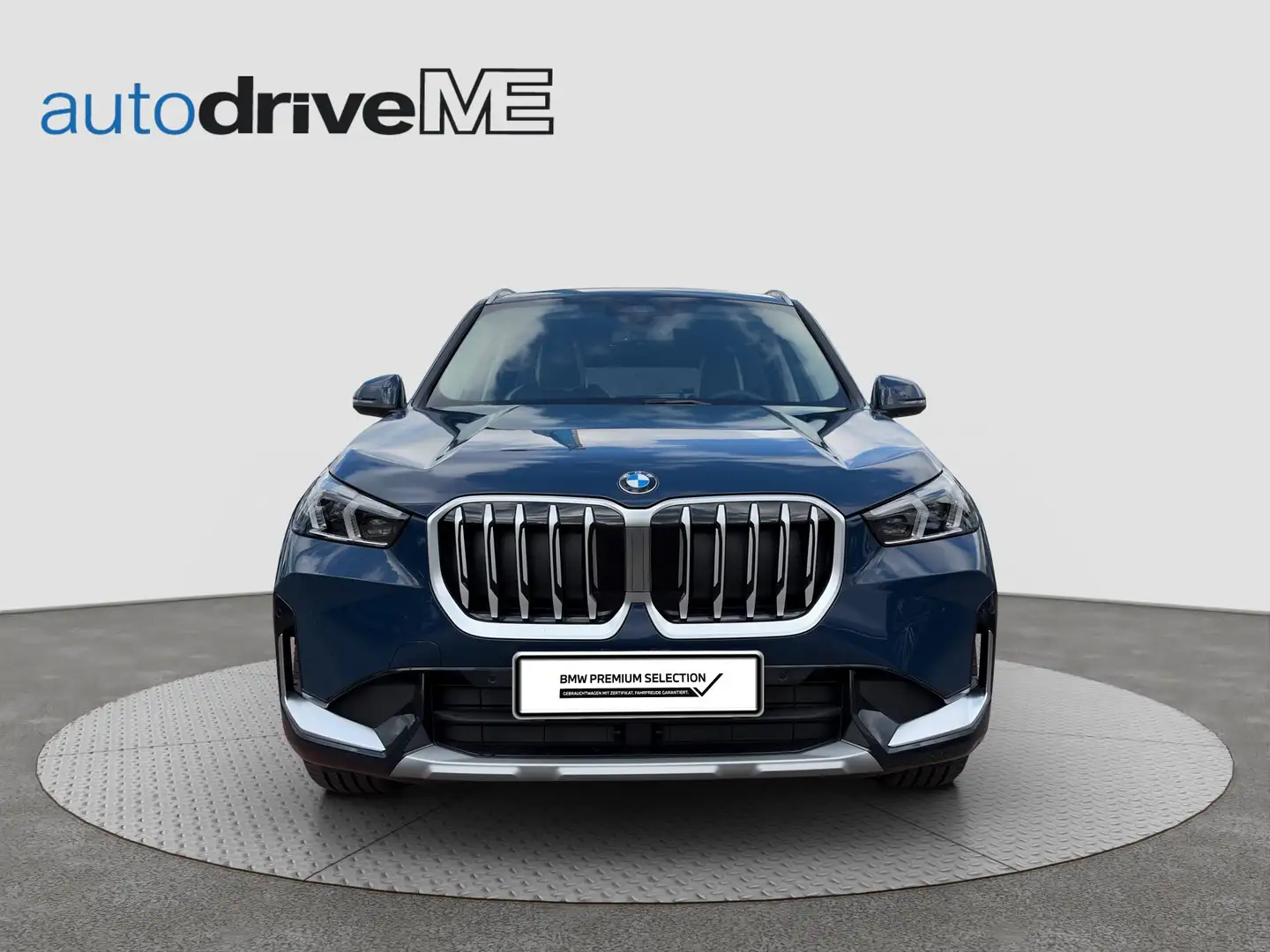 BMW X1 sDrive 18d xLine Blau - 2