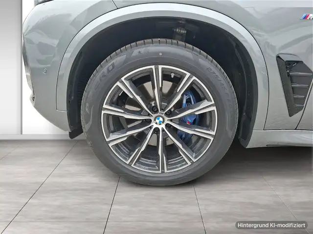 BMW X5 view 6