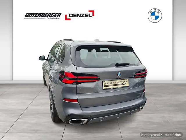 BMW X5 view 4