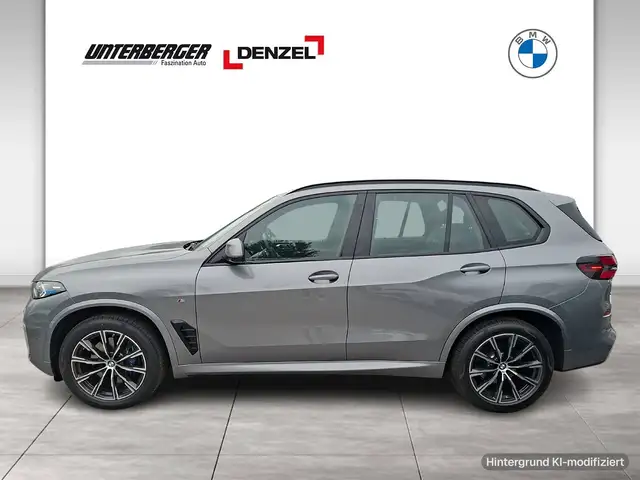 BMW X5 view 3