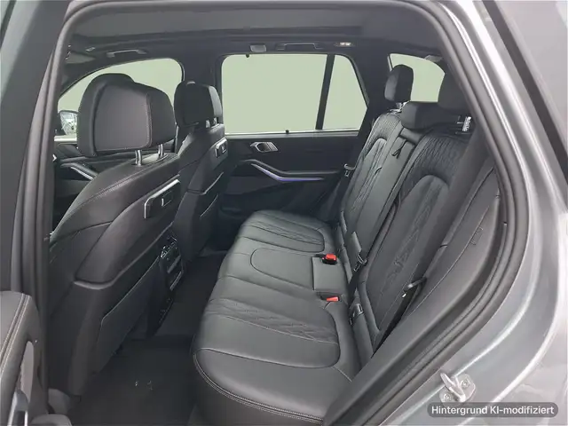 BMW X5 view 11