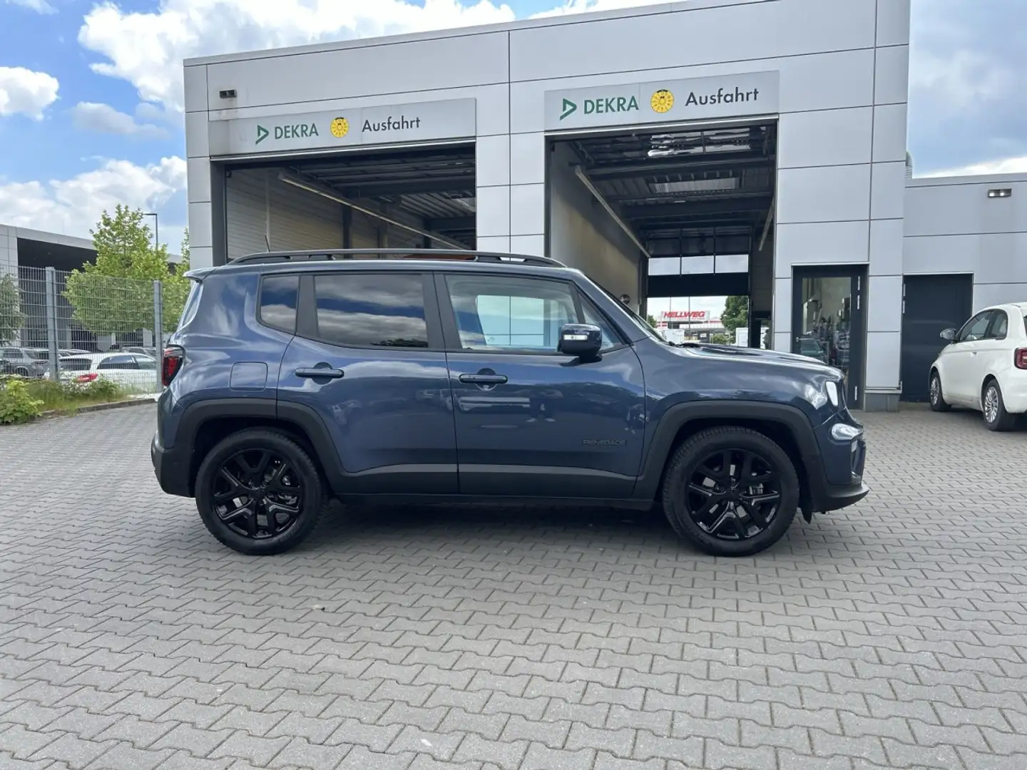 Jeep Renegade 1.3l 150PS*Schiebedach/Kamera/ Navi* Синій - 2