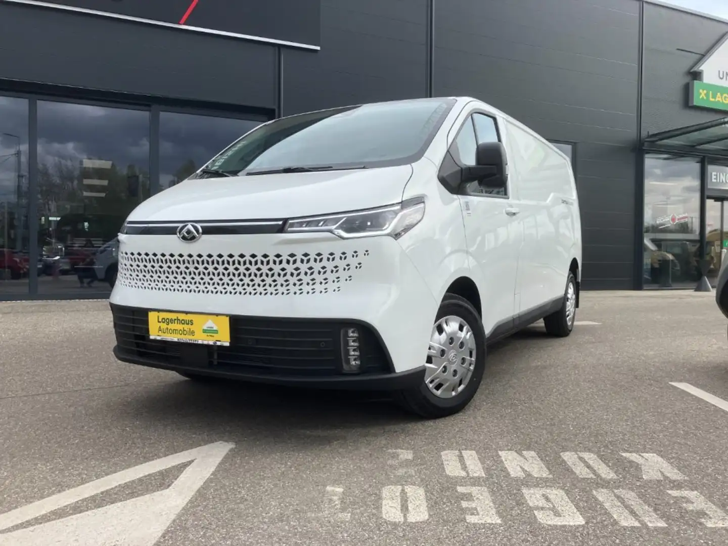 Maxus Deliver 9 Deliver 7 L2H1 Blanco - 1