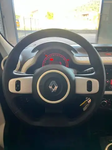 Renault Twingo view 12