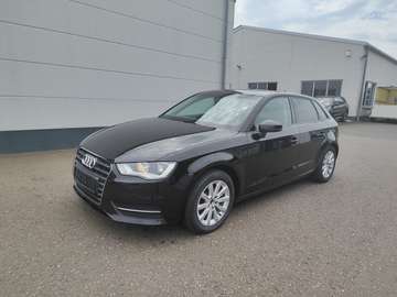 1.8 TFSI attraction quattro Navi SHZ