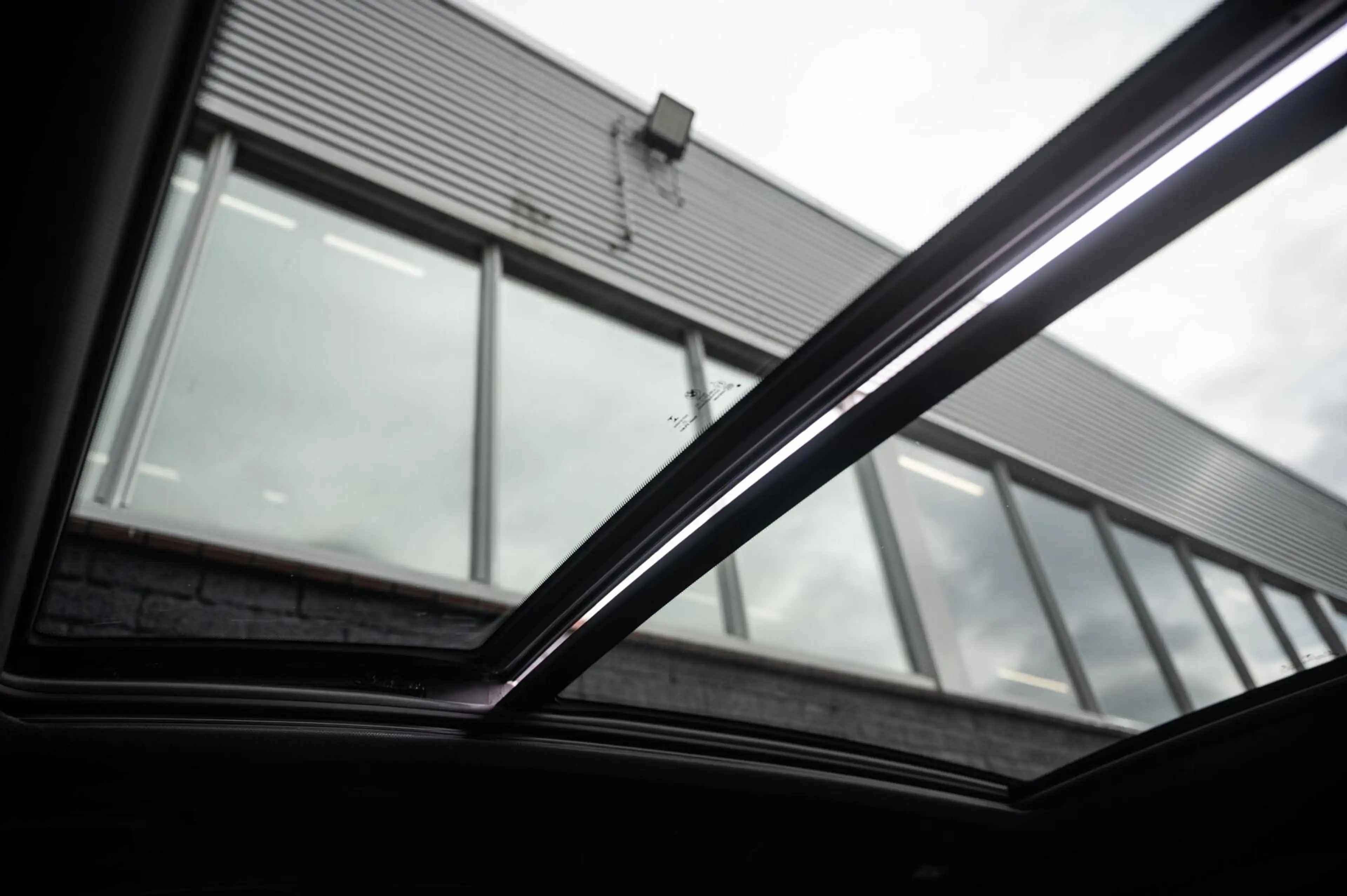 BMW X3 xDrive30e M-SPORT PANO TREKHAAK CAMERA LEDER — photo 21