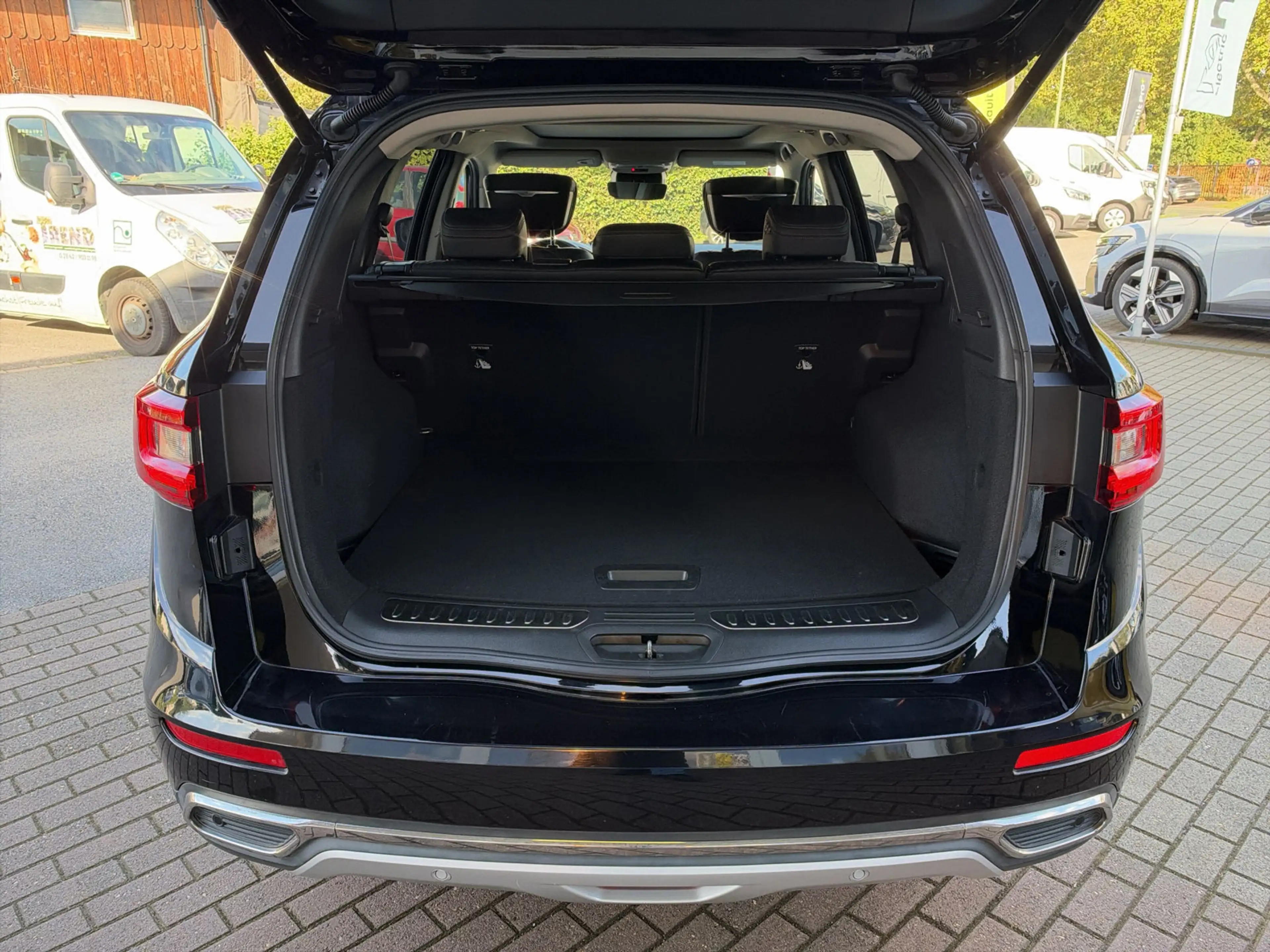 Renault Koleos INITIALE PARIS BLUE dCi 190 4WD Massage — photo 8