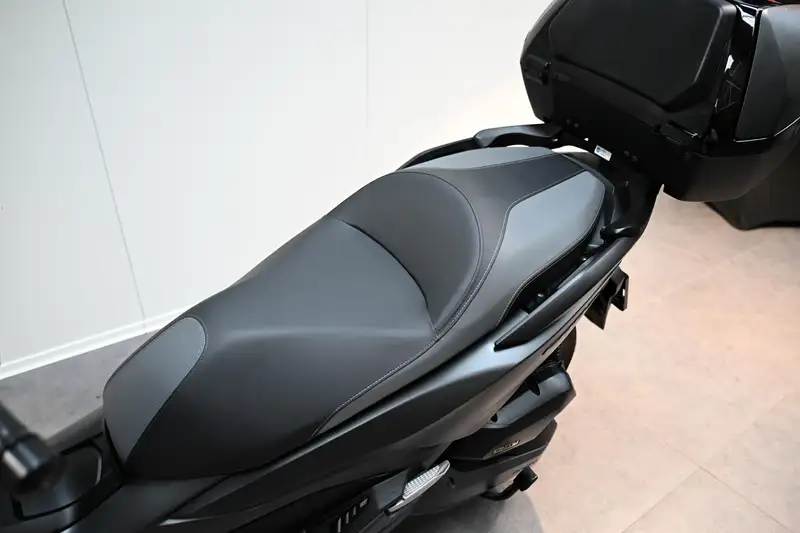 Honda Forza 125 - foto 8