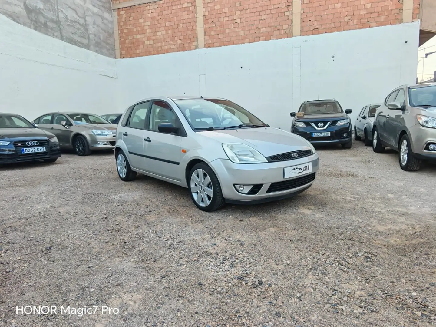 Ford Fiesta 1.6 Trend Gris - 1