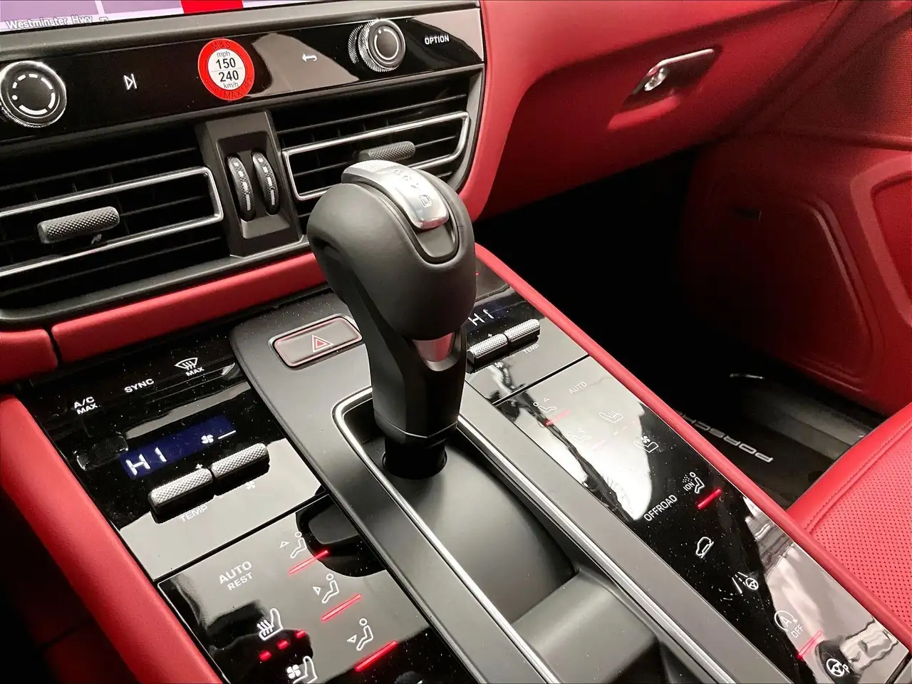 Porsche Macan снимка Porsche Macan